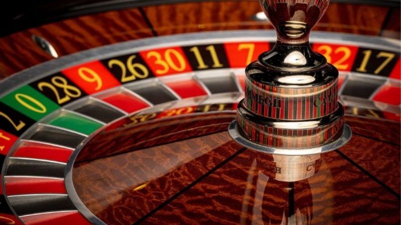 Cách Chơi Roulette Sunwin: Chiến Thuật James Bond Bao Phủ Bàn