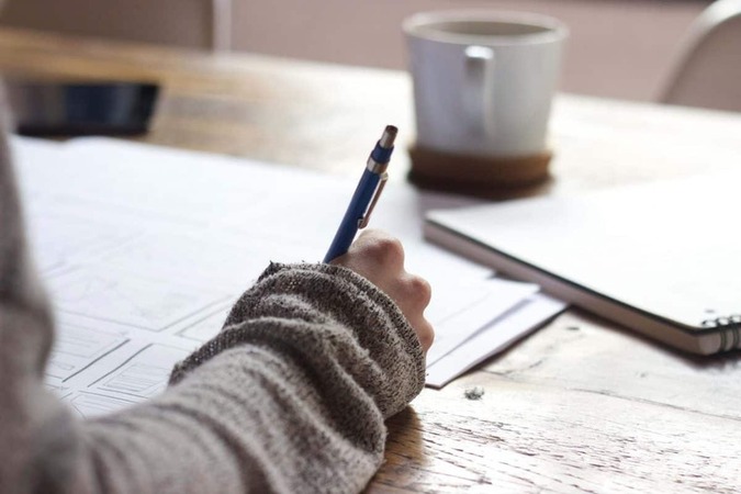 Phá Vỡ Tình Trạng Bế Tắc Ý Tưởng Bằng Kỹ Thuật Freewriting