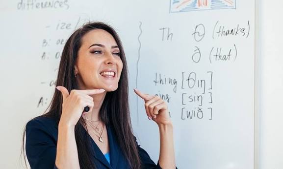 Cách Cải Thiện Phát Âm Tiếng Anh Để Người Nước Ngoài Dễ Hiểu